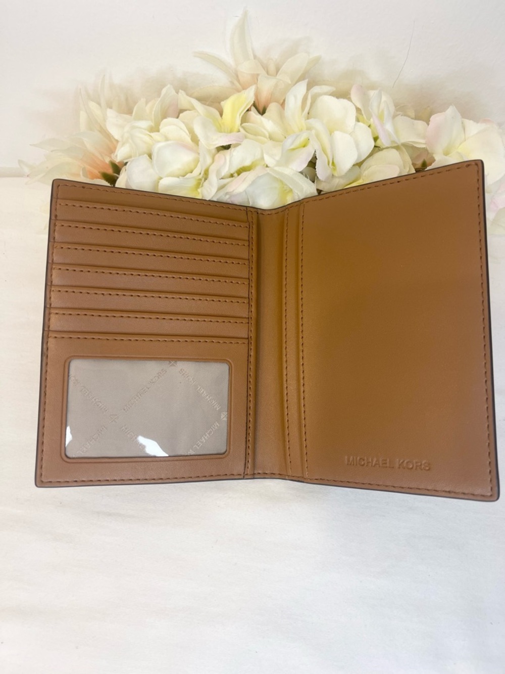 Michael Kors NWOT Brown MK Signature Passport Card Holder no callouts - Picture 2 of 6